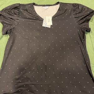 NWT XL LuLaRoe Remi v-neck top